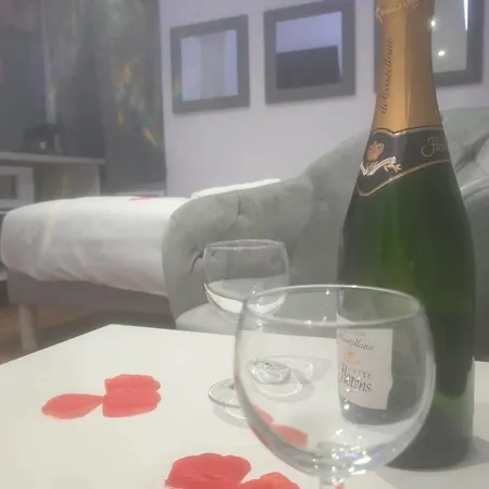 Enzo Avec Jacuzzi Privatif Appartement