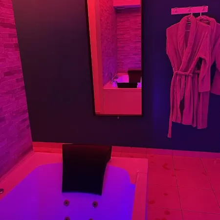 Enzo Avec Jacuzzi Privatif Appartement *