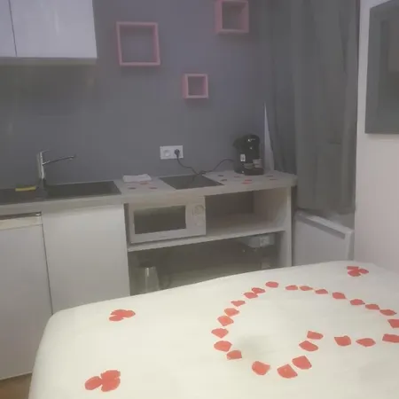 Enzo Avec Jacuzzi Privatif Apartamento Lyon