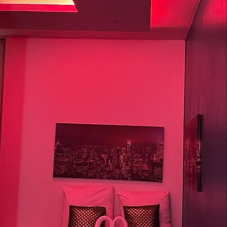 Enzo Avec Jacuzzi Privatif 아파트